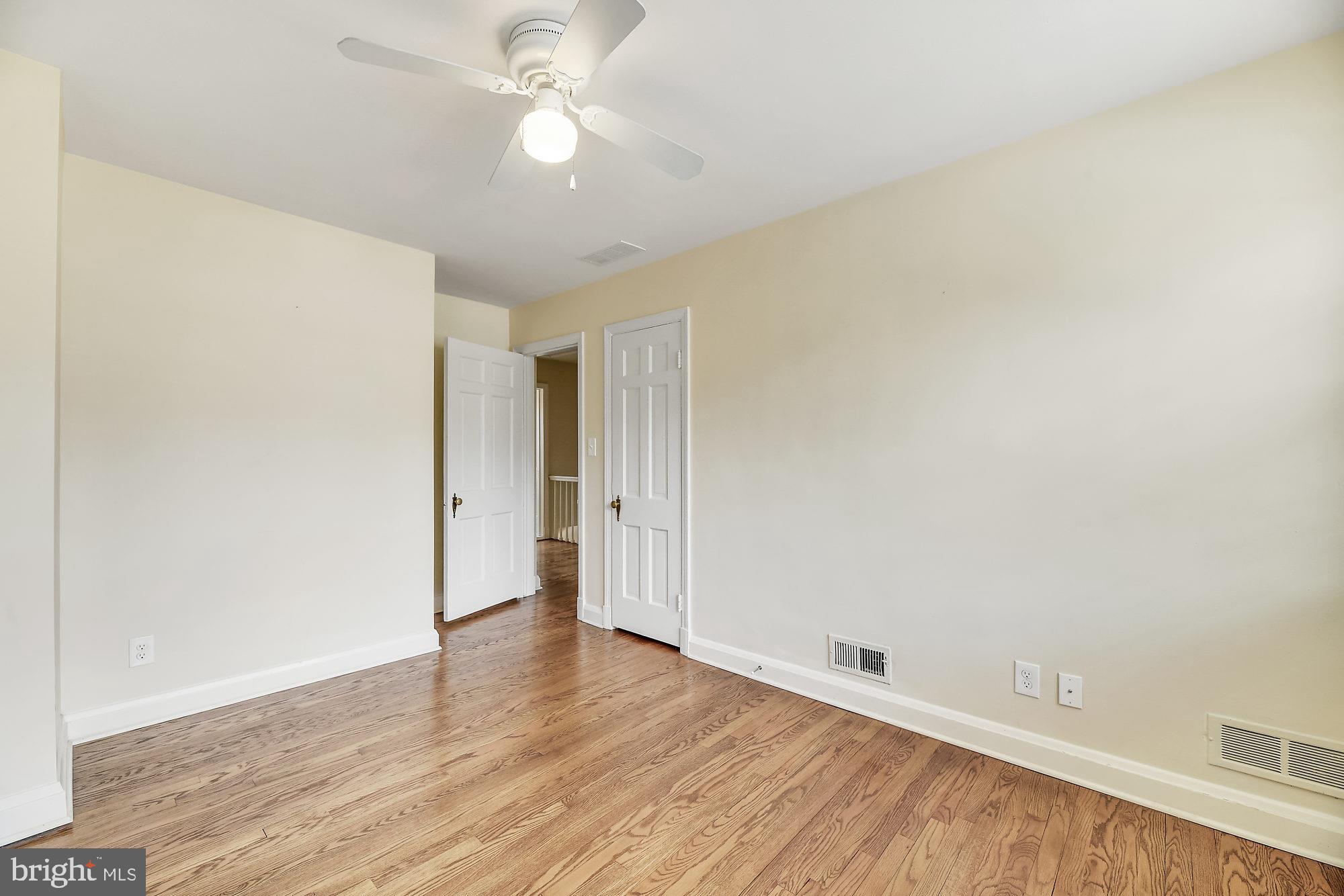 406 Stratford Road Baltimore, MD 21228 - Photo 21 of 35