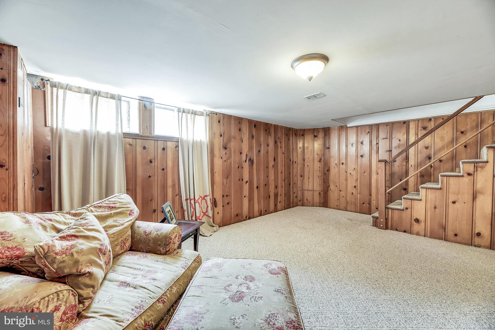 406 Stratford Road Baltimore, MD 21228 - Photo 25 of 35