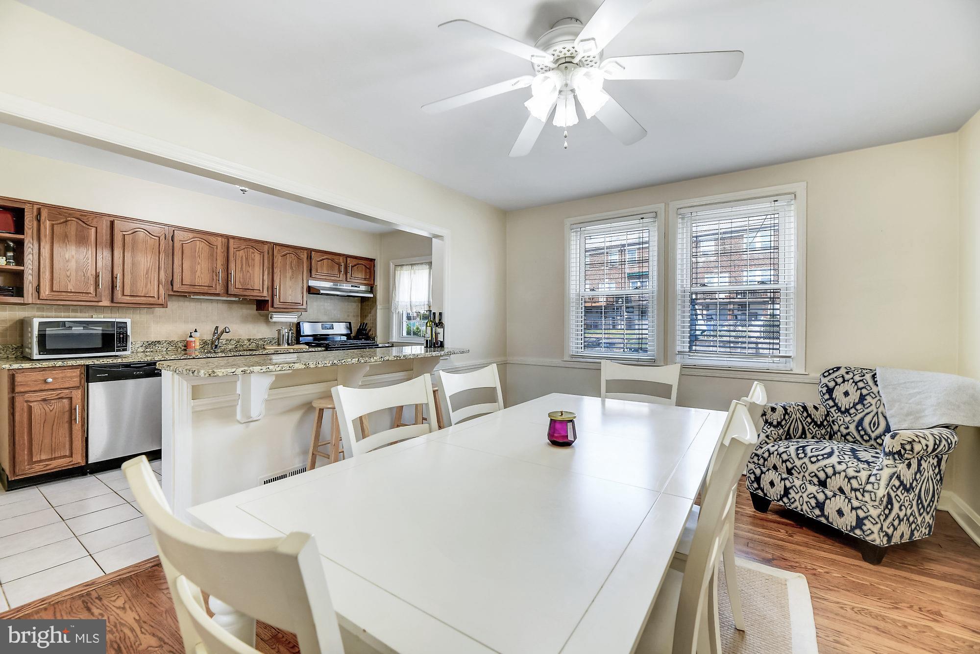 406 Stratford Road Baltimore, MD 21228 - Photo 7 of 35