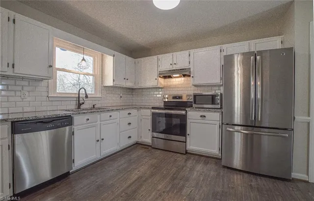 $339,900 | 532 Henderson Drive, Clemmons, NC 27012