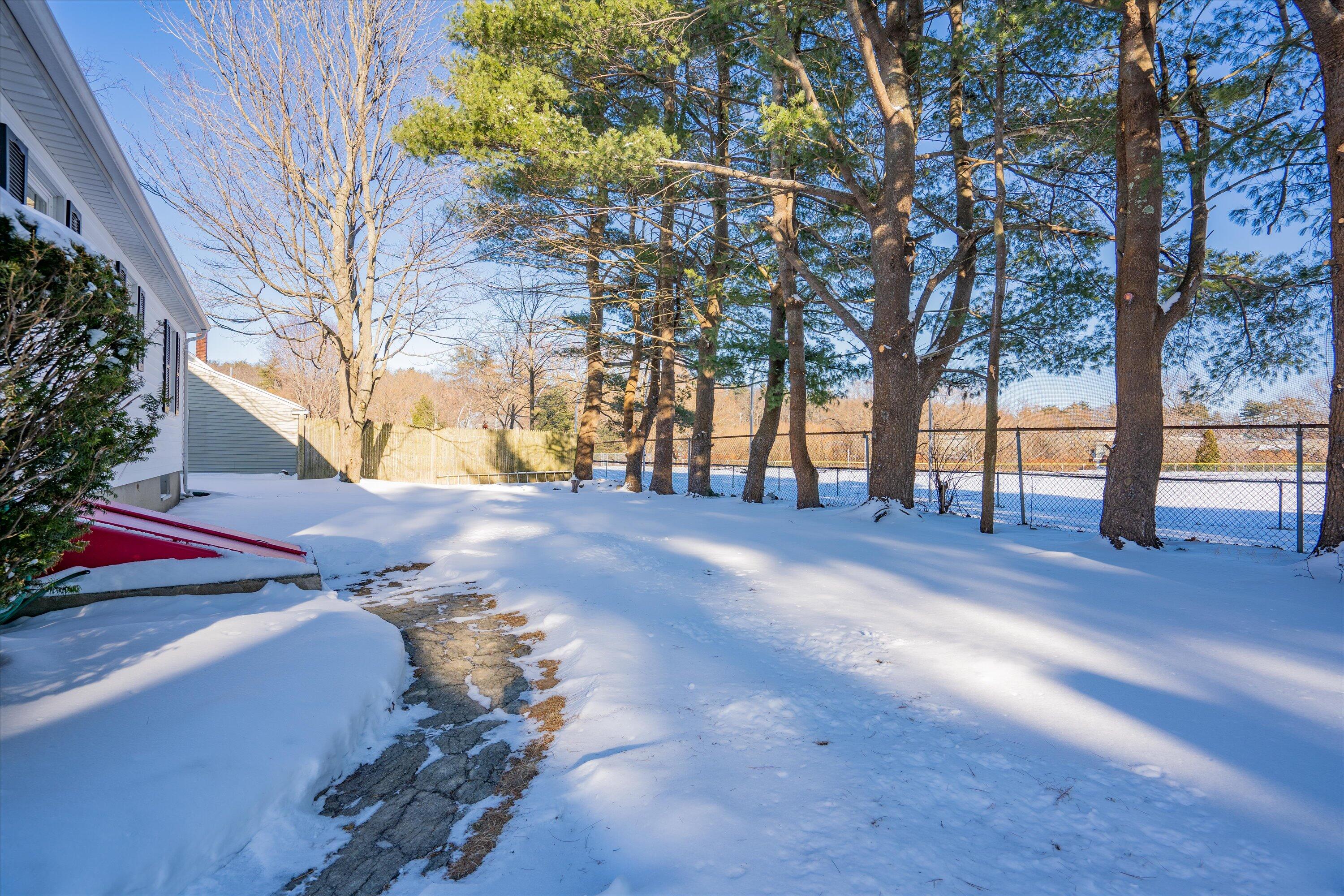 29 Malilly Road Portland, ME 04103 - Photo 9 of 38 09-DSC06706