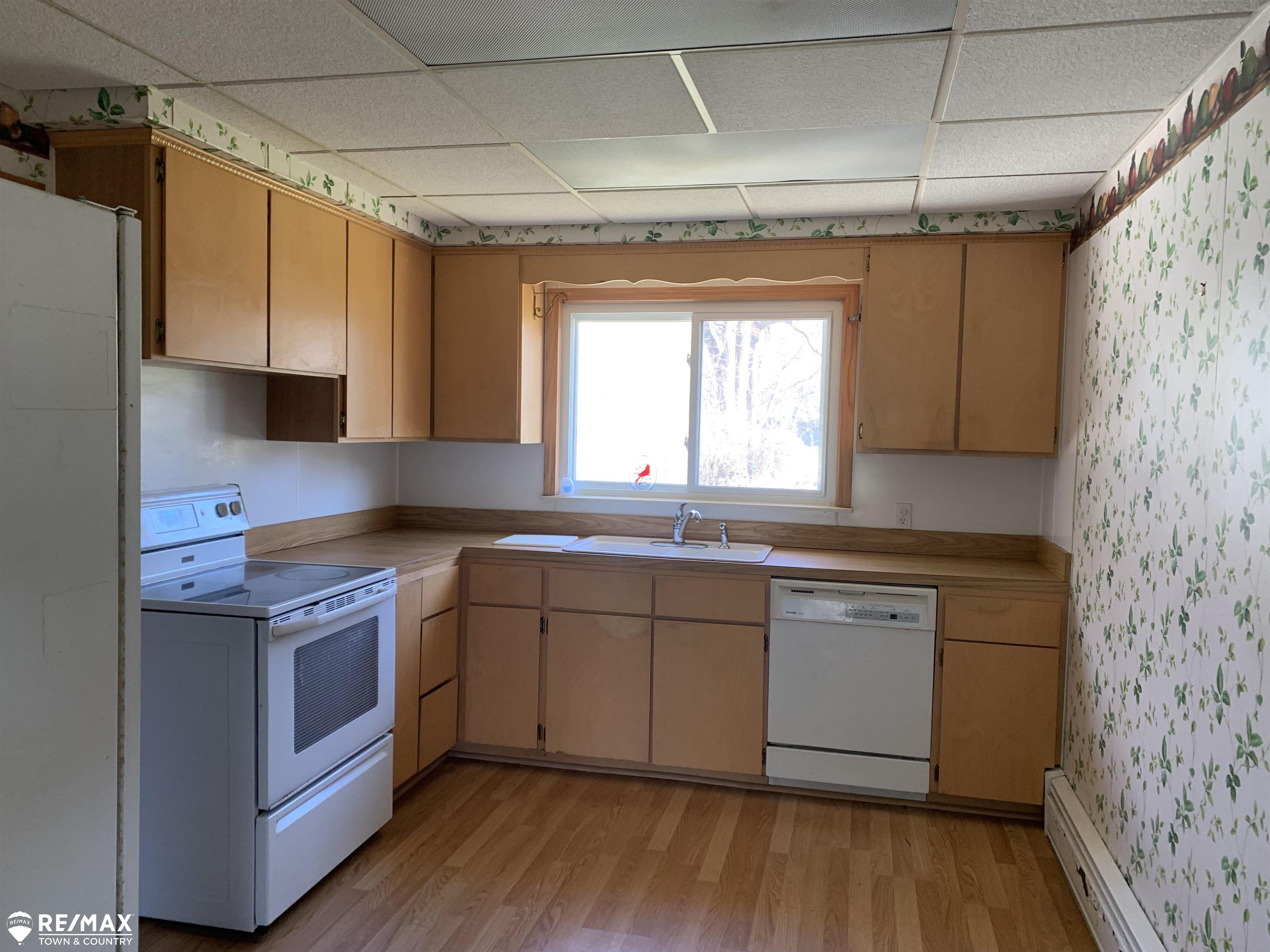 2275 Lancaster Road Bloomfield Hills, MI 48302 - Photo 4 of 26
