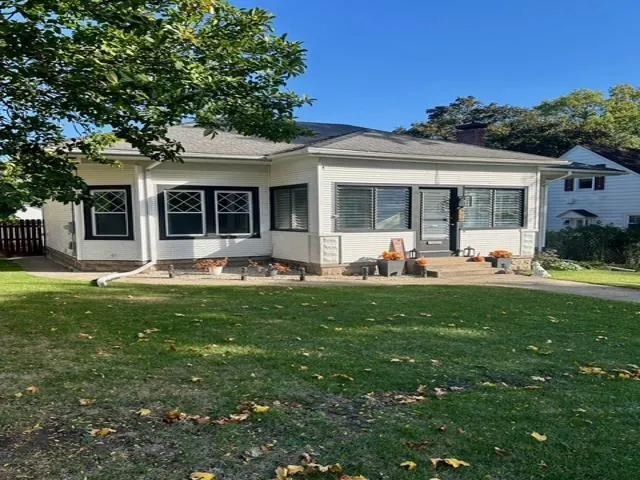 a front view of house with yard