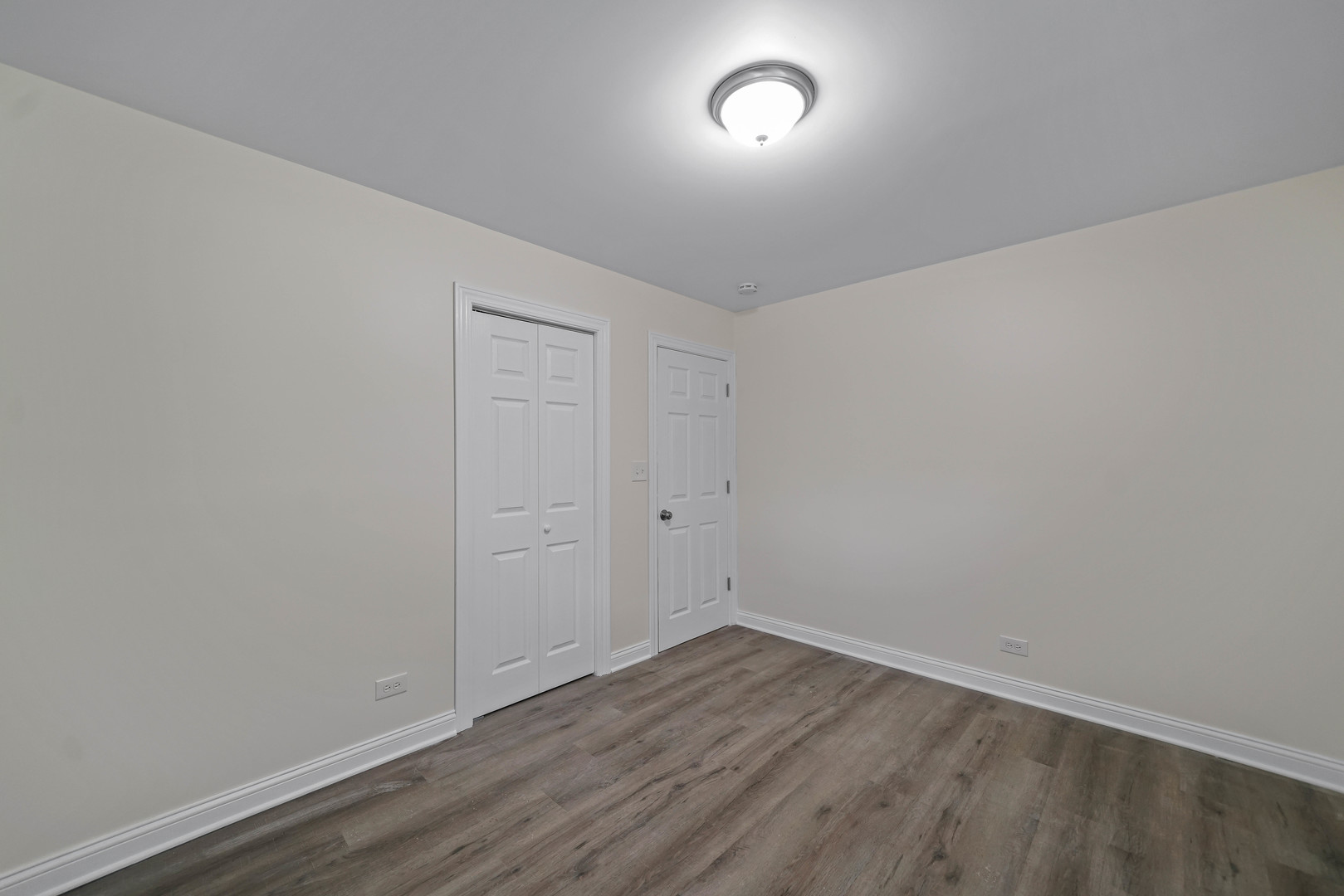 1441 Burr Oak Road Homewood, IL 60430 - Photo 16 of 27 a view of a room