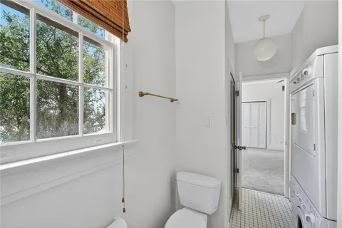 $1,950 | 7608 St Charles Avenue, Unit F, New Orleans, LA 70118