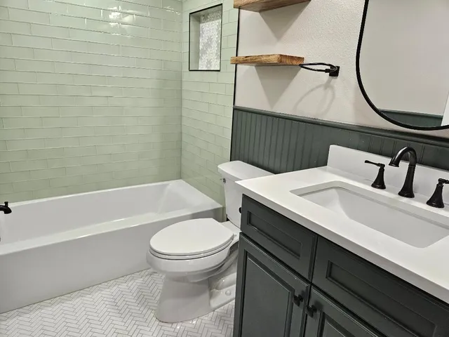 $1,860 | 110 Lexington Road, Elgin, TX 78621