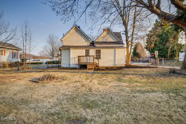 $379,900 | 201 East Unaka Avenue, Johnson City, TN 37601
