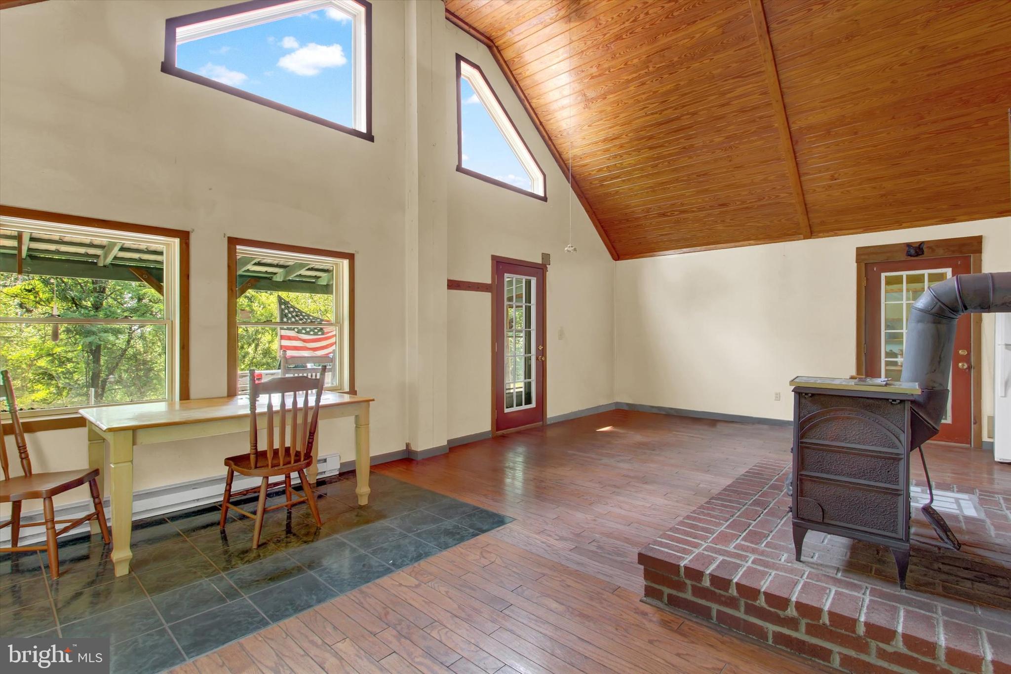 7110 Furnace Road Waynesboro, PA 17268 - Photo 8 of 21 DINING ROOM