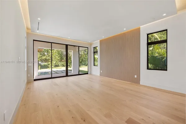 $9,499,000 | 7725 Southwest 114th Street, Pinecrest, FL 33156