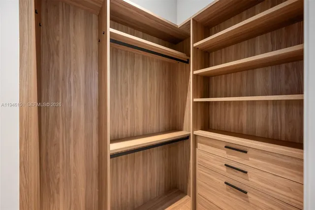 $9,499,000 | 7725 Southwest 114th Street, Pinecrest, FL 33156