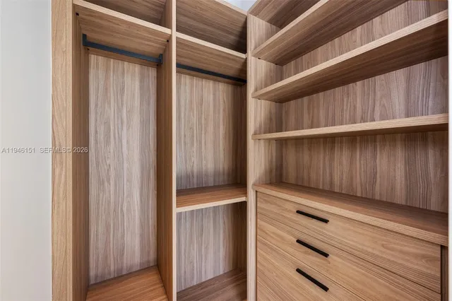 $9,499,000 | 7725 Southwest 114th Street, Pinecrest, FL 33156