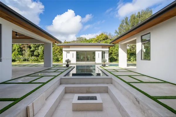 $9,499,000 | 7725 Southwest 114th Street, Pinecrest, FL 33156