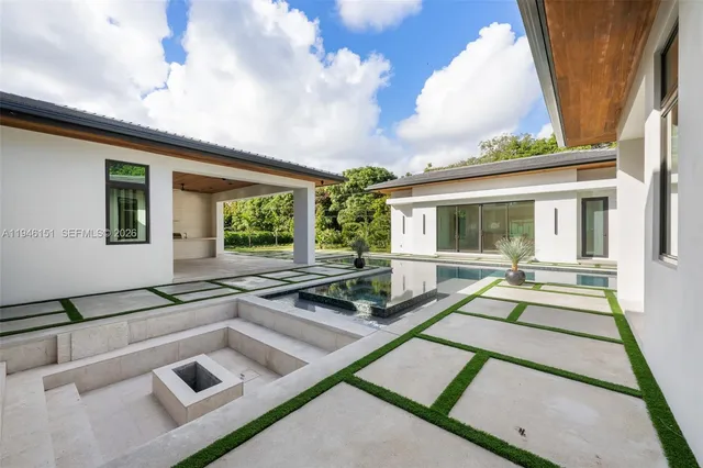 $9,499,000 | 7725 Southwest 114th Street, Pinecrest, FL 33156