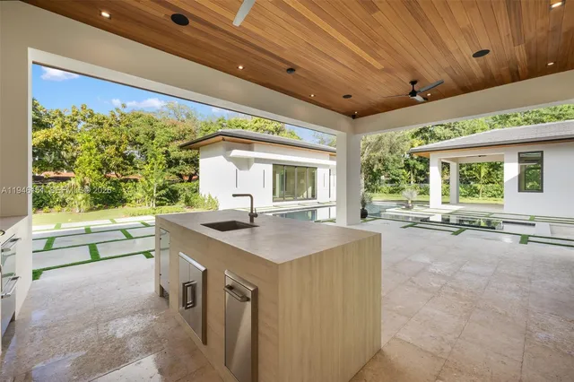 $9,499,000 | 7725 Southwest 114th Street, Pinecrest, FL 33156