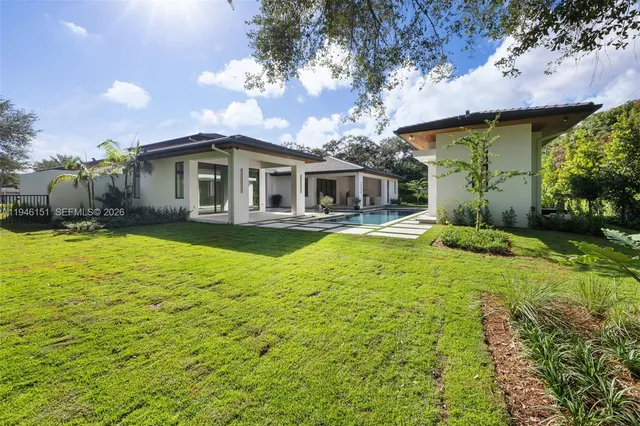 $9,499,000 | 7725 Southwest 114th Street, Pinecrest, FL 33156