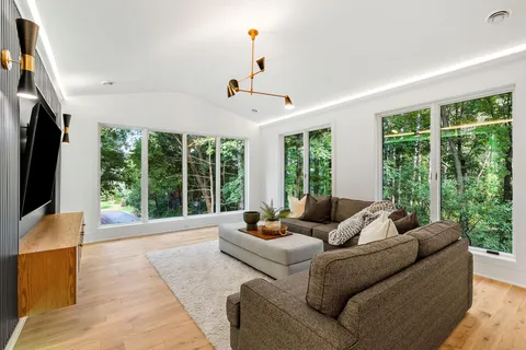$3,950,000 | 305 North Shore Drive West, Minnetrista, MN 55364