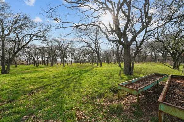 $525,000 | 1051 Lynch Bend Road, Springtown, TX 76082