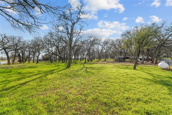 $525,000 | 1051 Lynch Bend Road, Springtown, TX 76082