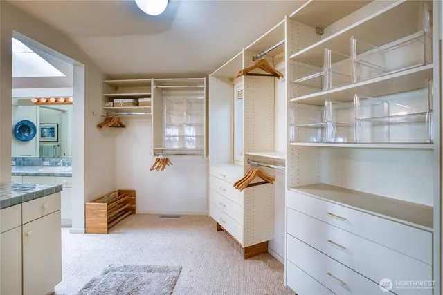 a view of walk in closet