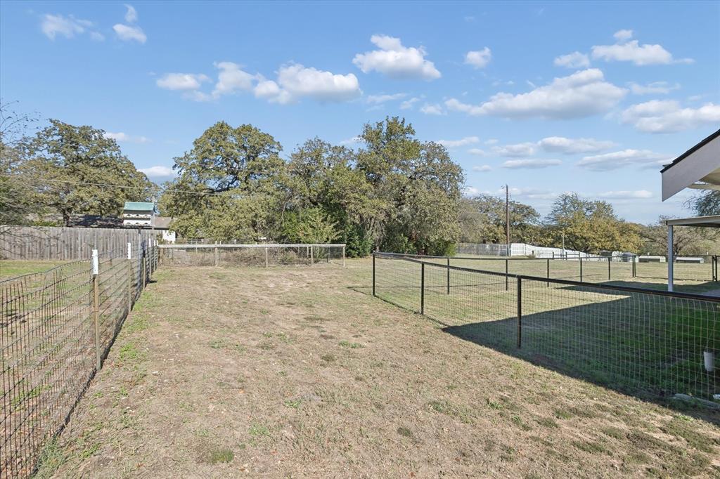 7232 Courtney Drive Azle, TX 76020 - Photo 35 of 39 a view of a backyard