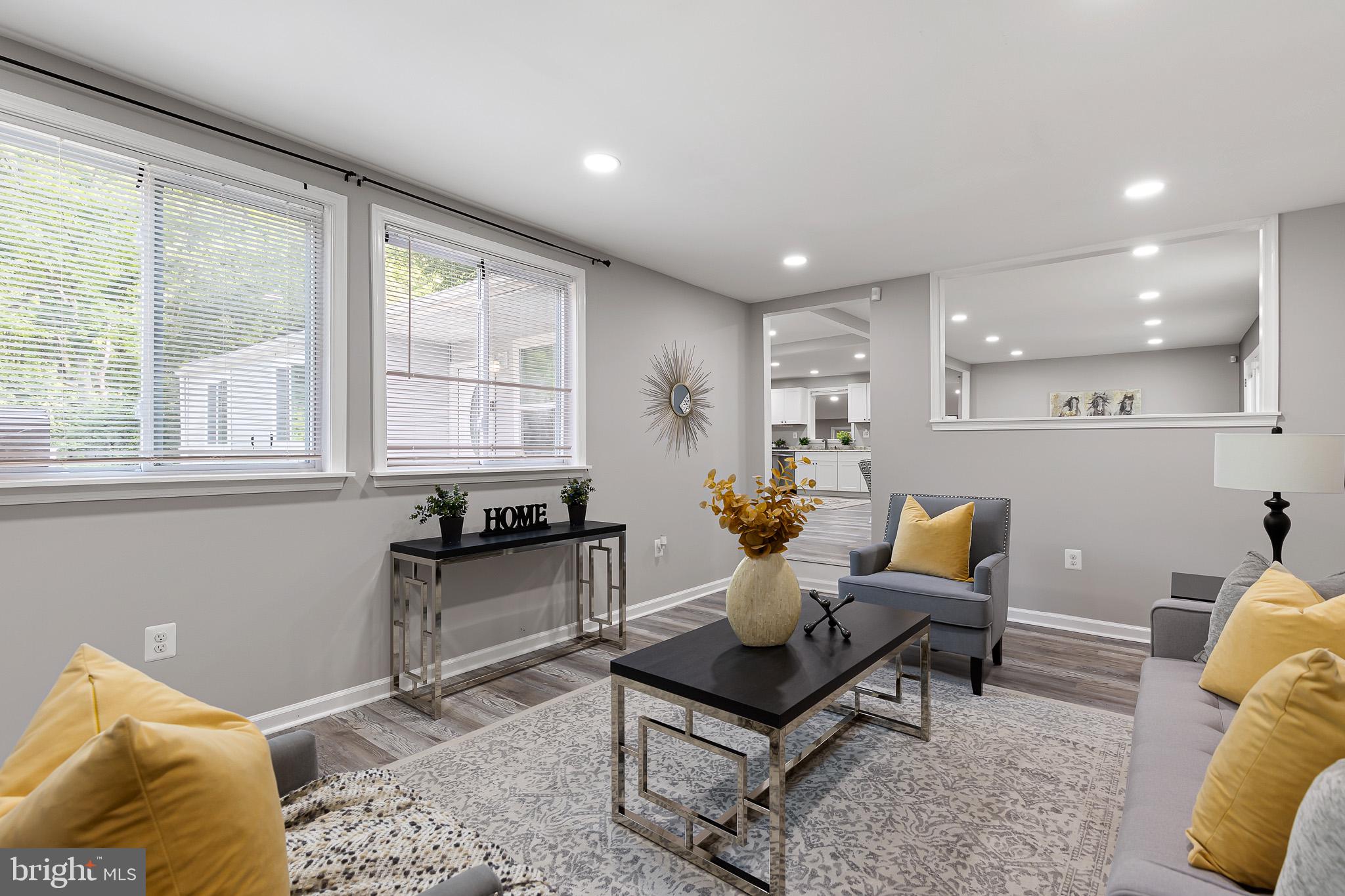 202 Welsh Tract Road Newark, DE 19702 - Photo 13 of 20 Bright and inviting living space.
