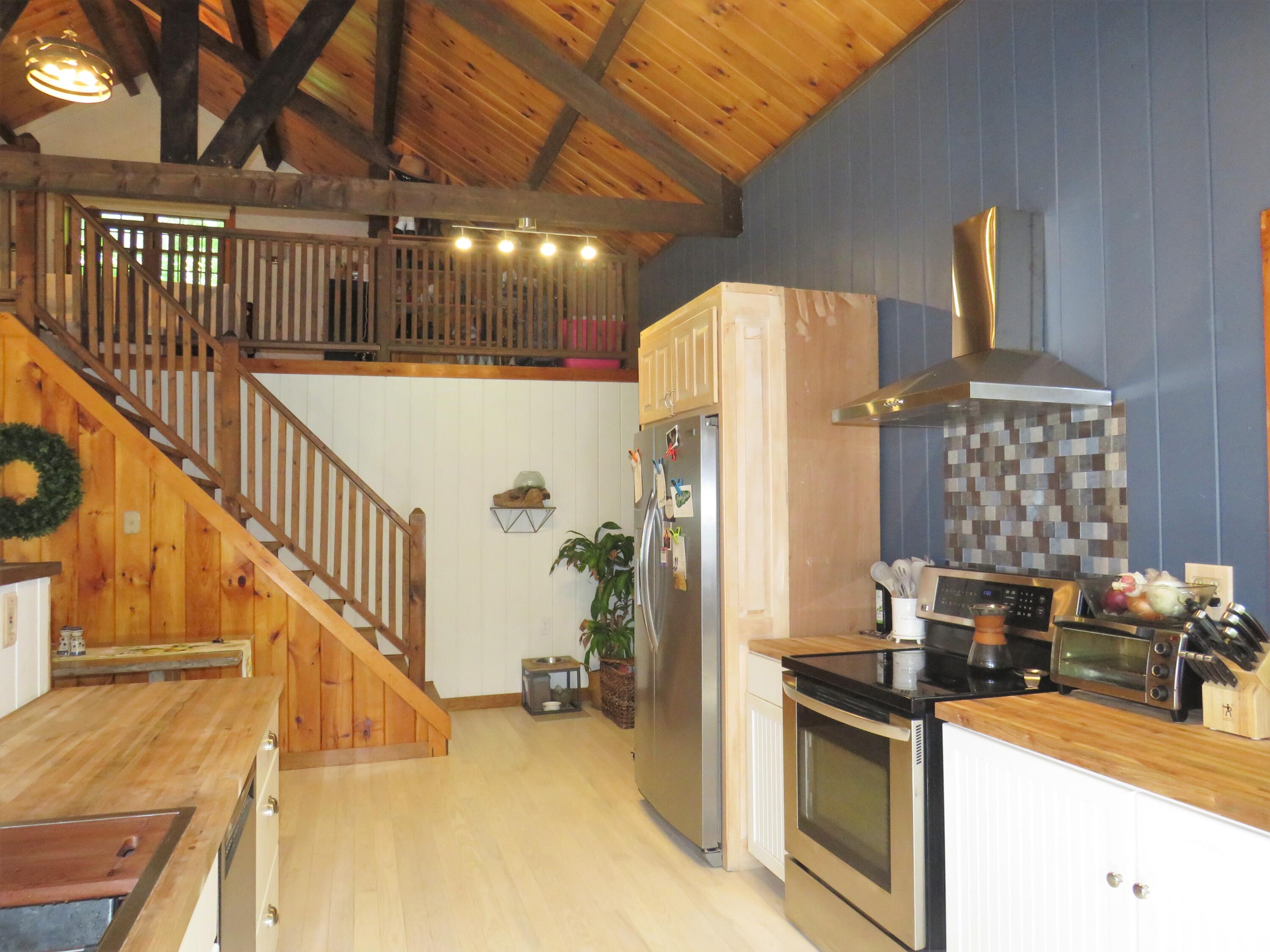334 Fenwick Road Belmont, ME 04952 - Photo 7 of 28 IMG_1475
