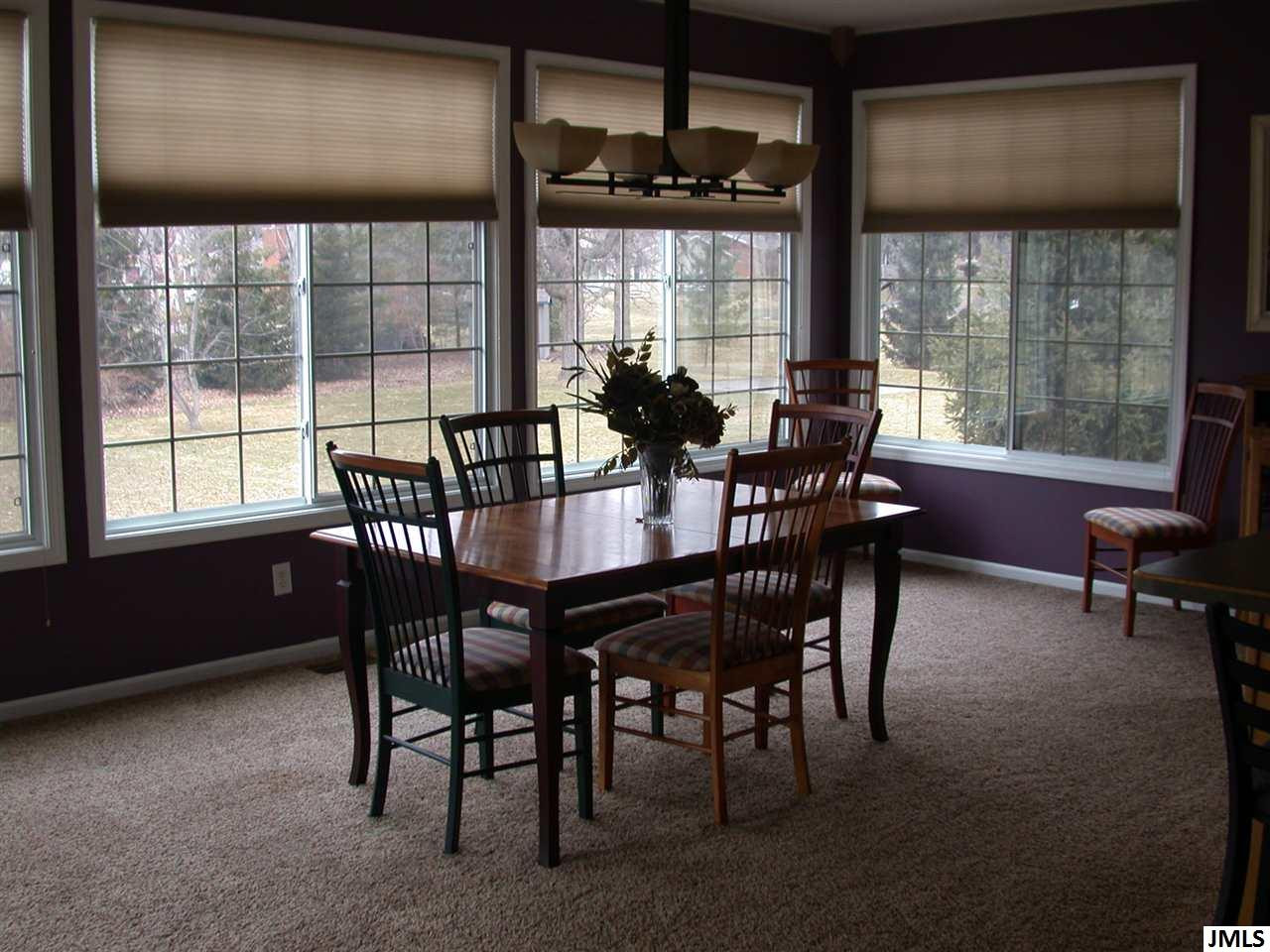 2442 Glengarry Road Jackson, MI 49203 - Photo 2 of 30 Photo 2