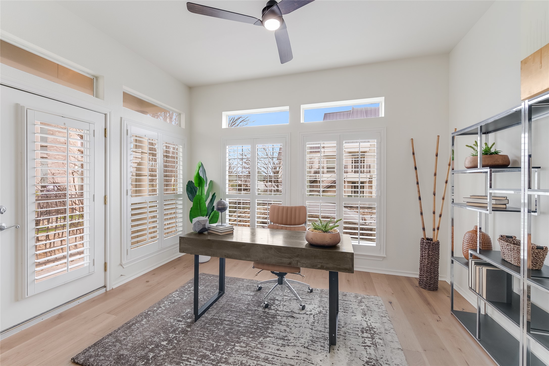 2918 Ranch Road 620 North, Unit 299 Austin, TX 78734 - Photo 13 of 32 Downstairs Guest Suite