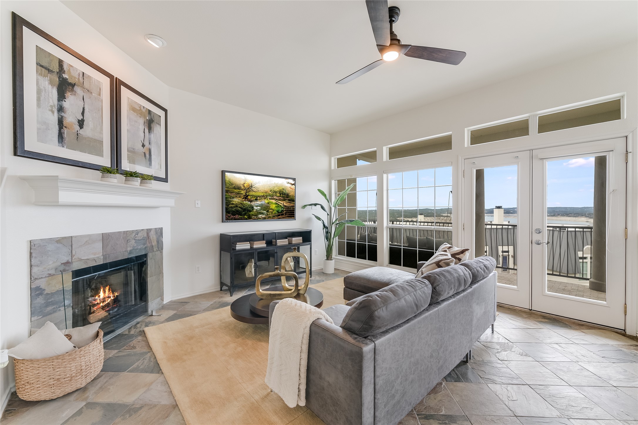 2918 Ranch Road 620 North, Unit 299 Austin, TX 78734 - Photo 19 of 32 Family Room