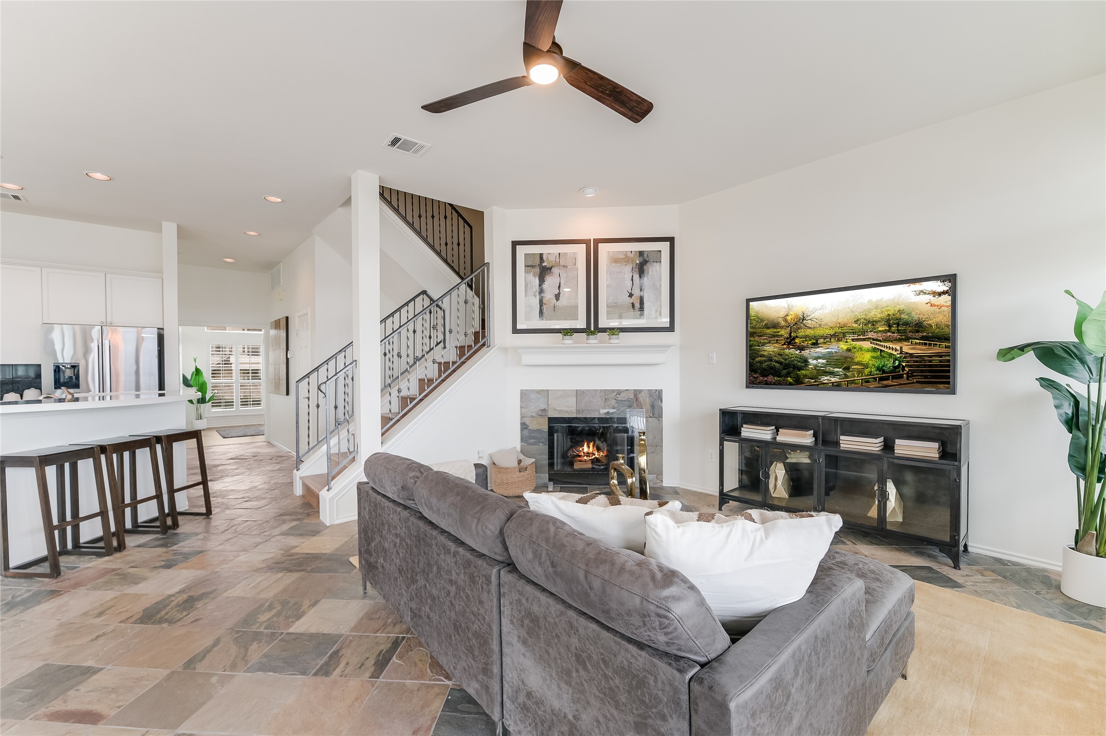 2918 Ranch Road 620 North, Unit 299 Austin, TX 78734 - Photo 22 of 32 Family Room