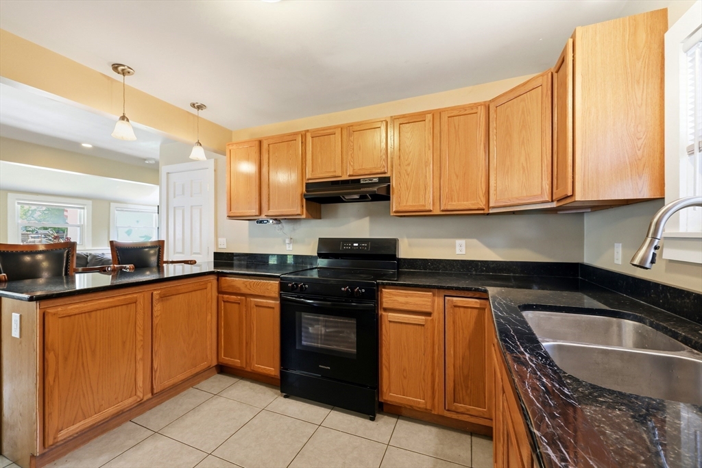 85 Otter Point Road Westfield, MA 01085 - Photo 7 of 40