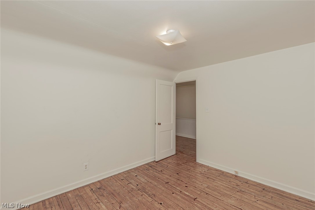 3266 Yorkshire Road Cleveland, OH 44118 - Photo 20 of 34