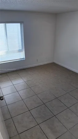 $1,900 | 11140 Southwest 196th Street, Unit 308, Cutler Bay, FL 33157