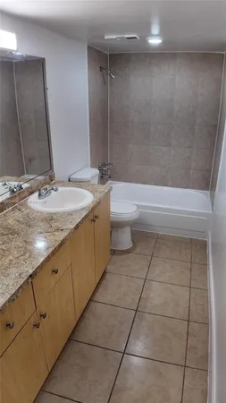 $1,900 | 11140 Southwest 196th Street, Unit 308, Cutler Bay, FL 33157