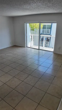 $1,900 | 11140 Southwest 196th Street, Unit 308, Cutler Bay, FL 33157