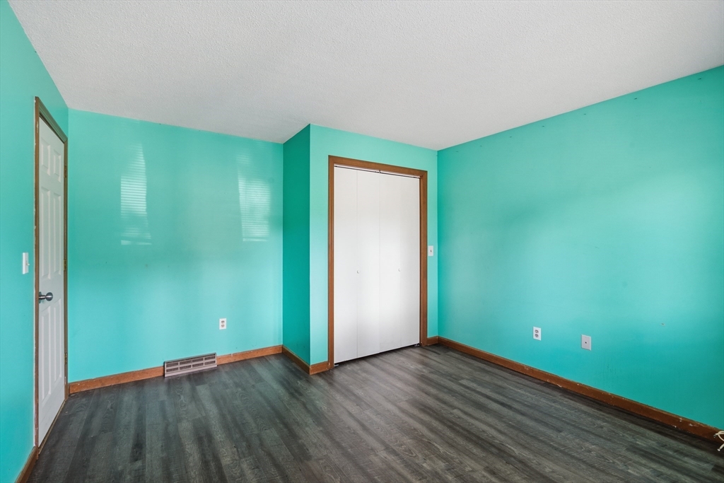 290 Tremont Street Springfield, MA 01104 - Photo 20 of 28