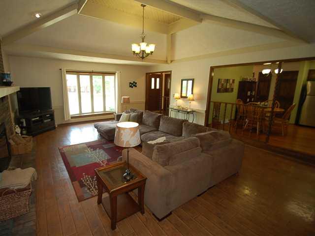 8108 Forward Pass Road Indianapolis, IN 46217 - Photo 2 of 24 Gallery Image 2