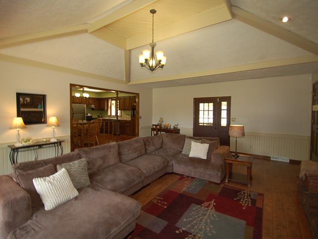 8108 Forward Pass Road Indianapolis, IN 46217 - Photo 13 of 24 Gallery Image 13