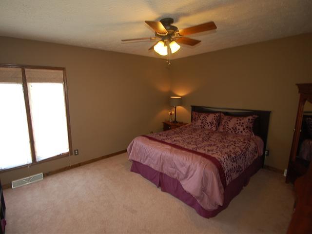 8108 Forward Pass Road Indianapolis, IN 46217 - Photo 6 of 24 Gallery Image 6