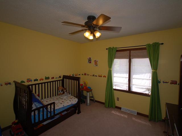 8108 Forward Pass Road Indianapolis, IN 46217 - Photo 7 of 24 Gallery Image 7