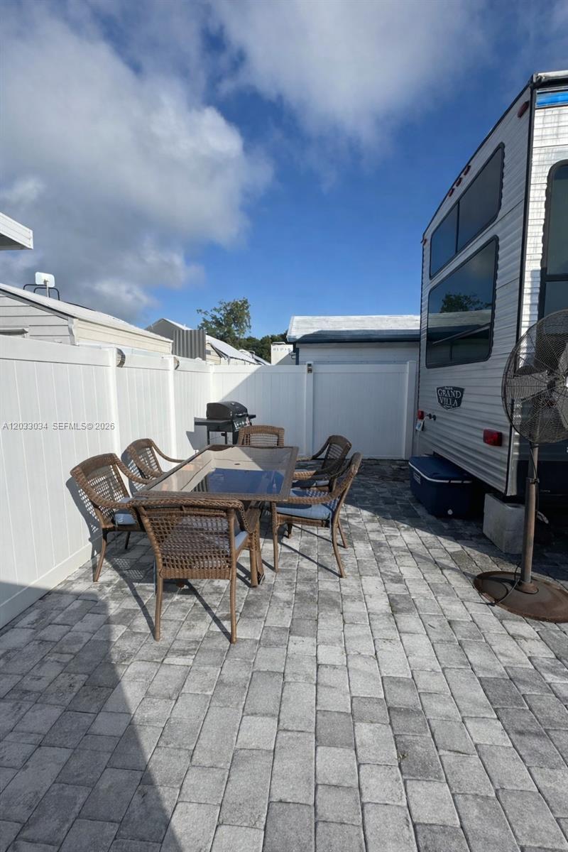 325 Calusa Street, Unit 428 Key Largo, FL 33037 - Photo 6 of 44