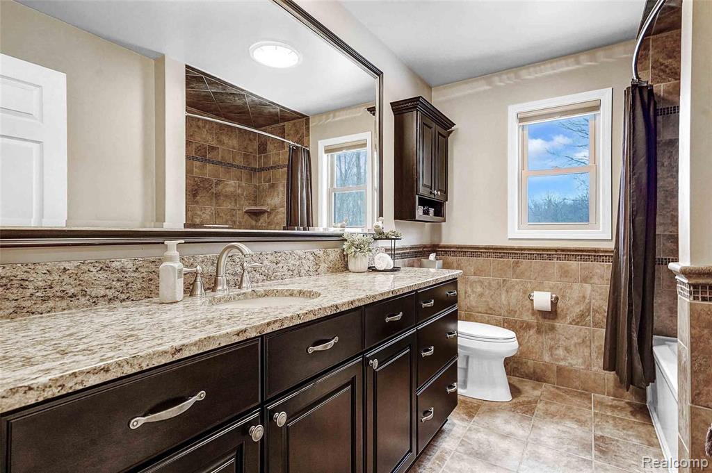 66791 Eight Mile Road South Lyon, MI 48178 - Photo 38 of 65 Gallery Image 38