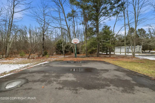 $290,000 | 98 Black Bear Pass, White Haven, PA 18661