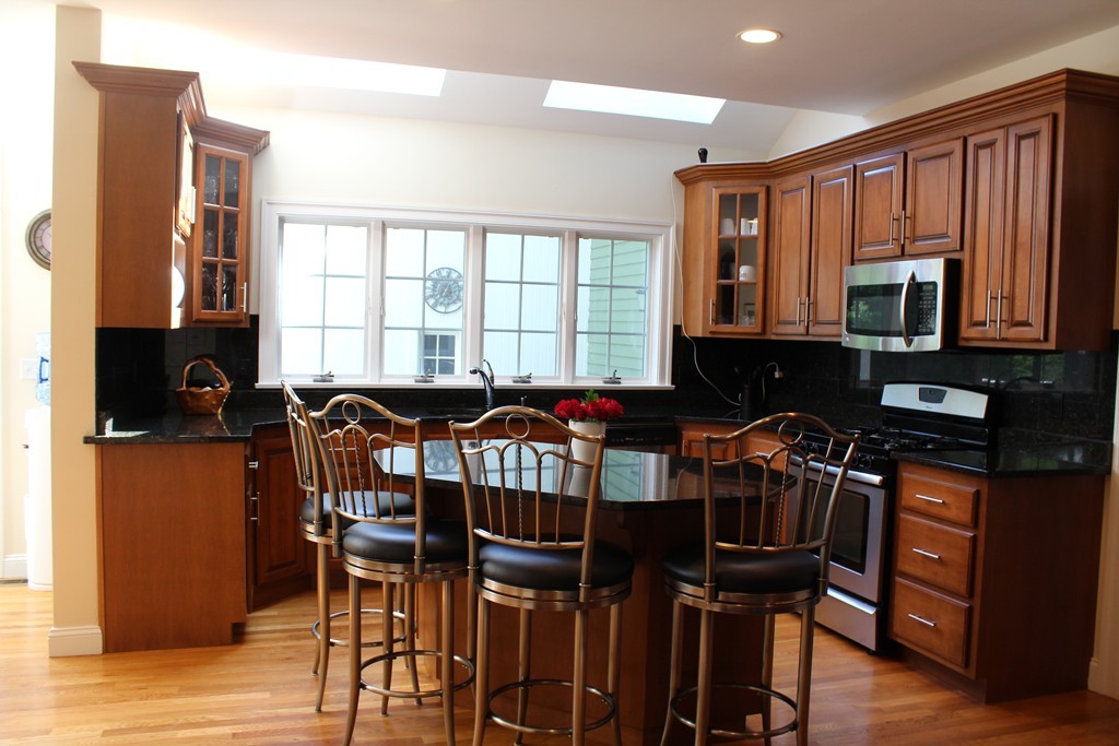 7 Hastings Road Weston, MA 02493 - Photo 5 of 13