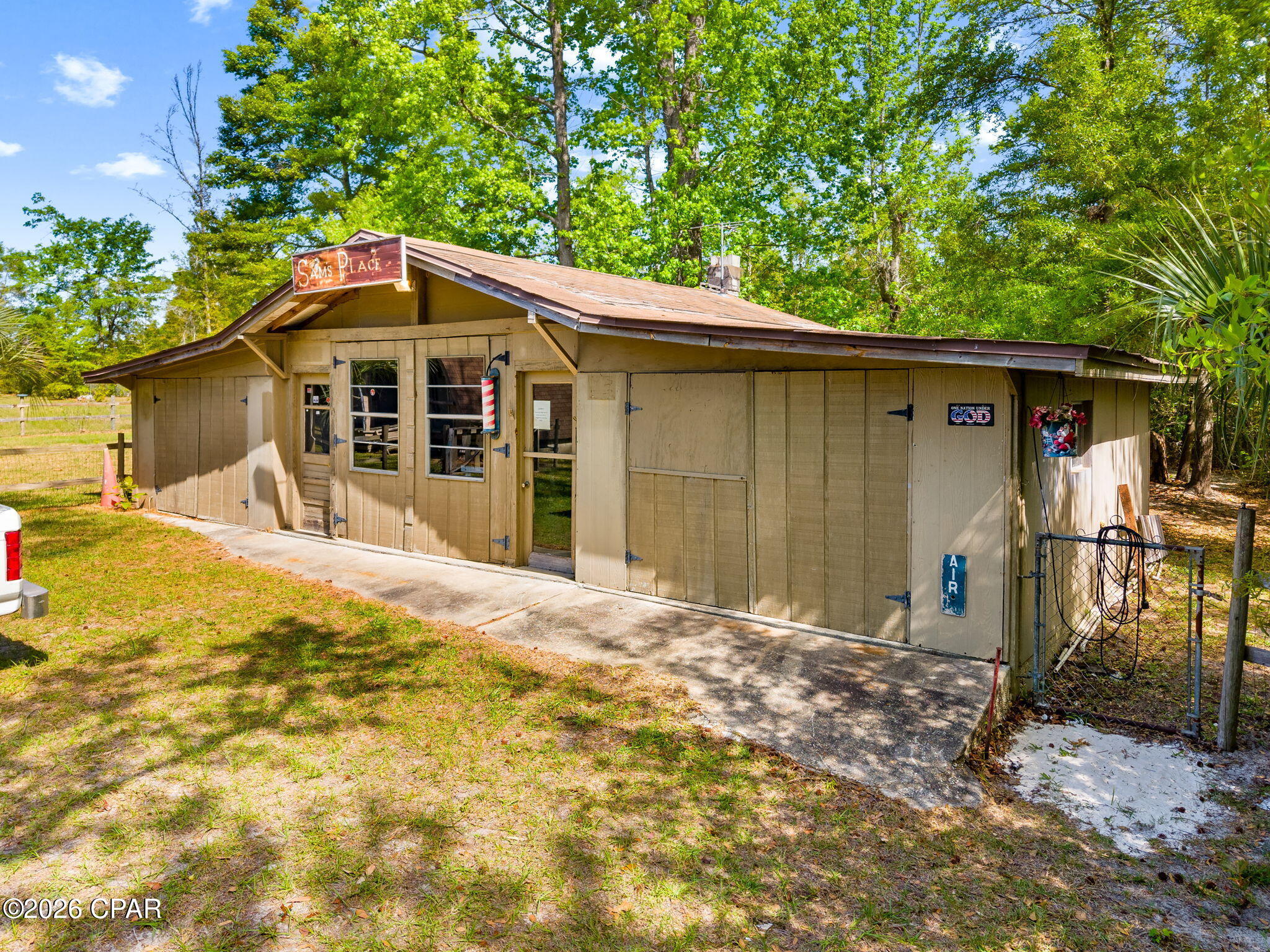 7516 Olde Mill Road Southport, FL 32409 - Photo 24 of 34