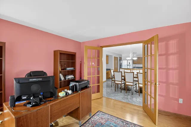 $800,000 | 6513 108th Avenue, Kenosha, WI 53142