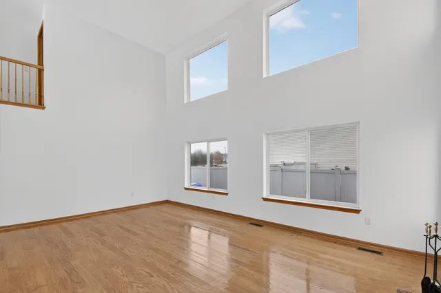 $800,000 | 6513 108th Avenue, Kenosha, WI 53142