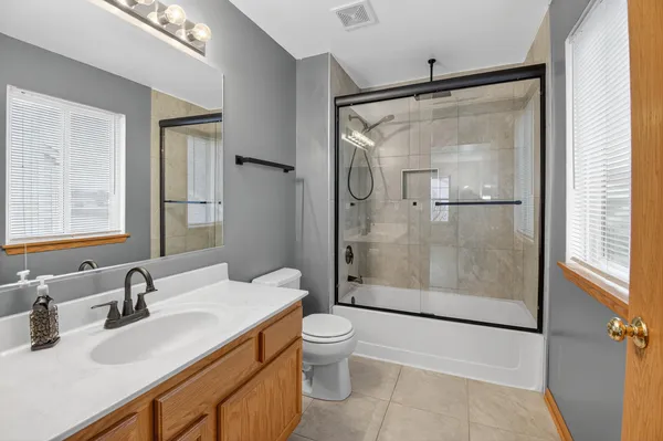 $645,000 | 6513 108th Avenue, Kenosha, WI 53142