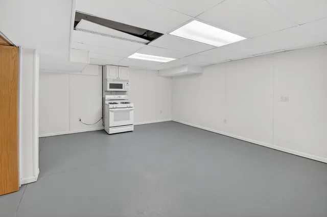 $779,000 | 6513 108th Avenue, Kenosha, WI 53142