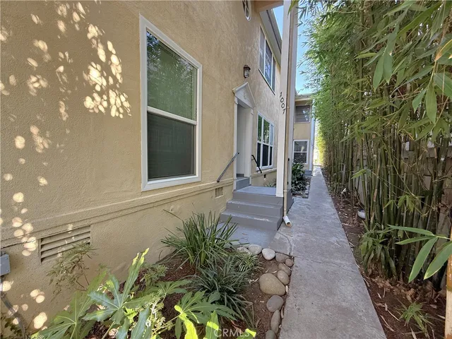 $3,475 | 1007 9th Street, Unit 1, Santa Monica, CA 90403